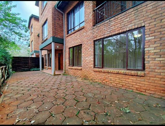 3 BEDROOM APARTMENT FOR SALE IN CHASE VALLEY